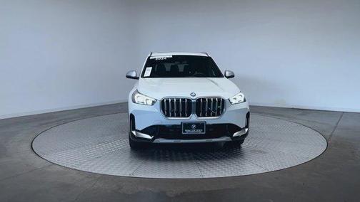 Alpine White 2024 BMW X1 xDrive28i