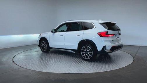 Alpine White 2024 BMW X1 xDrive28i