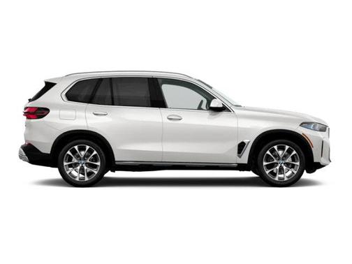 Mineral White Metallic 2026 BMW X5 xDrive40i