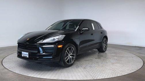 2023 Porsche Macan Base
