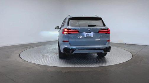 Gray Metallic 2026 BMW X5 xDrive40i