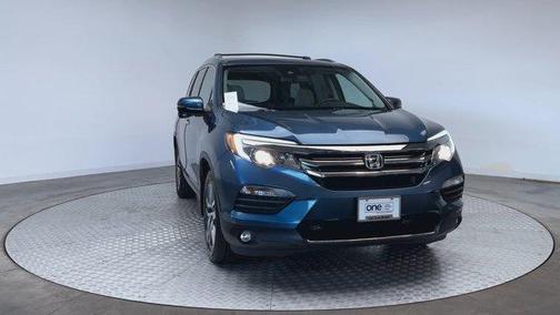 Steel Sapphire Metallic 2017 Honda Pilot Touring