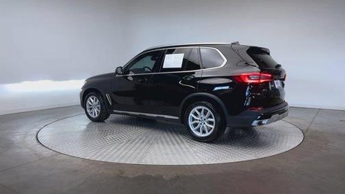 Jet Black 2023 BMW X5 xDrive40i