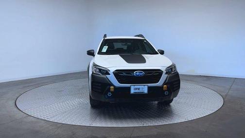 Crystal White Pearl 2022 Subaru Outback Wilderness