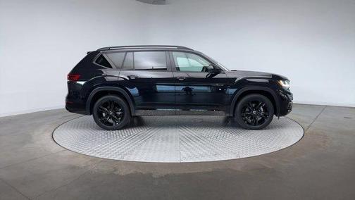 2022 Volkswagen Atlas 3.6 V6 SEL R-Line Black