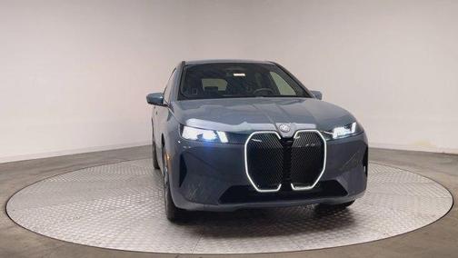 2026 BMW iX xDrive45