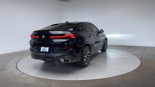 2024 BMW X6 xDrive40i