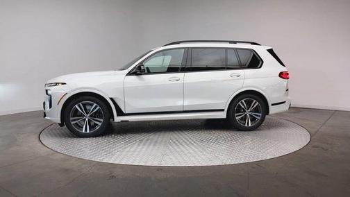 Alpine White 2026 BMW X7 M60i