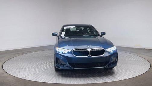 2025 BMW 330 i xDrive