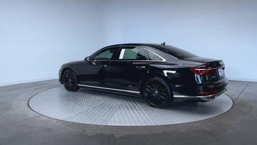 Mythos Black Metallic 2019 Audi A8 L 55