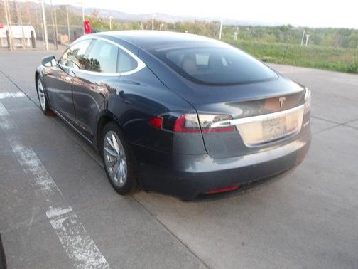 2020 Tesla Model S Long Range
