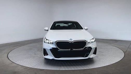 2026 BMW 550e xDrive