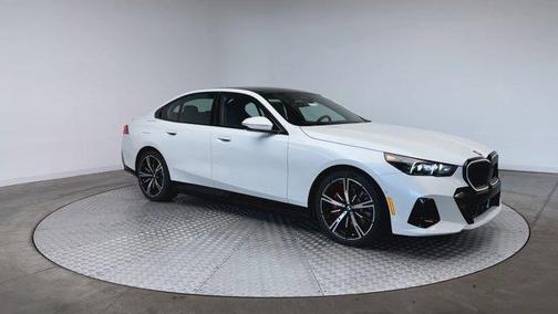 2026 BMW 550e xDrive