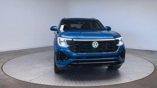 2024 Volkswagen Atlas Cross Sport 2.0T SEL R-Line