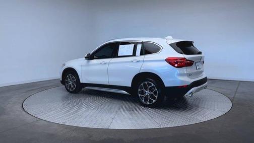 Mineral White Metallic 2021 BMW X1 sDrive28i