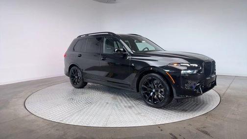 2026 BMW X7 M60i