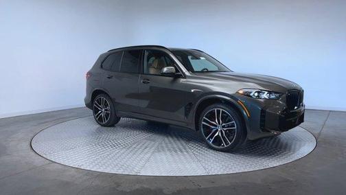 Manhattan Green Metallic 2026 BMW X5 xDrive40i