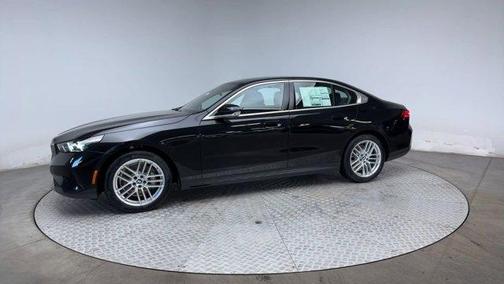 2025 BMW 530 i xDrive