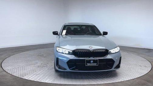 2023 BMW 330 i xDrive