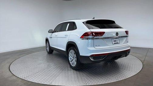 2022 Volkswagen Atlas Cross Sport 3.6L V6 SE w/Technology