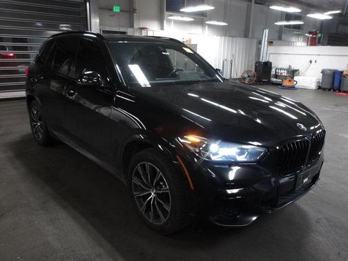 Black Sapphire Metallic 2023 BMW X5 xDrive40i