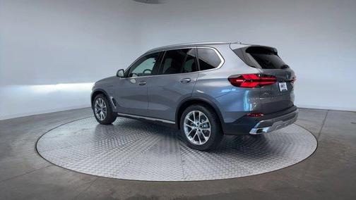 2026 BMW X5 PHEV xDrive50e