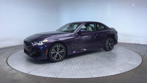 2025 BMW 230 i xDrive