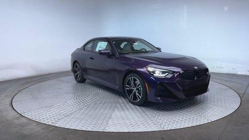 2025 BMW 230 i xDrive