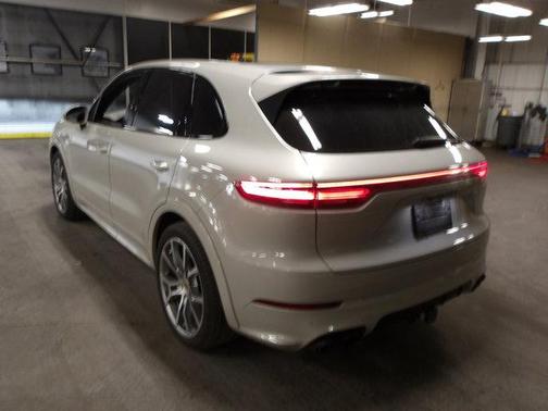 2021 Porsche Cayenne GTS