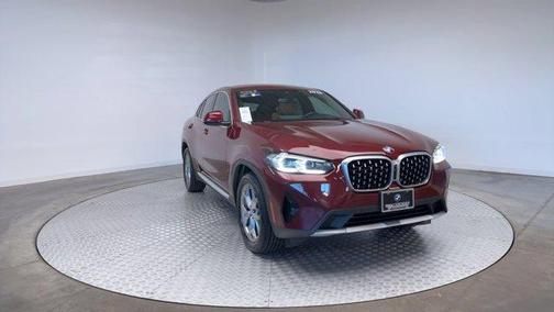 2023 BMW X4 xDrive30i