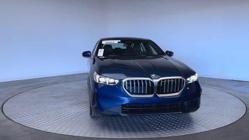 2025 BMW 530 i xDrive
