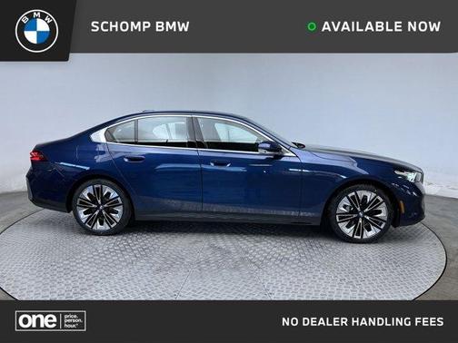 2025 BMW 530 i xDrive