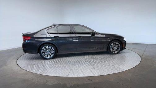 2019 BMW 530 i xDrive