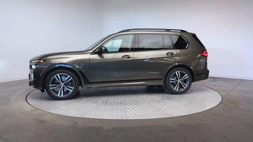 2026 BMW X7 M60i