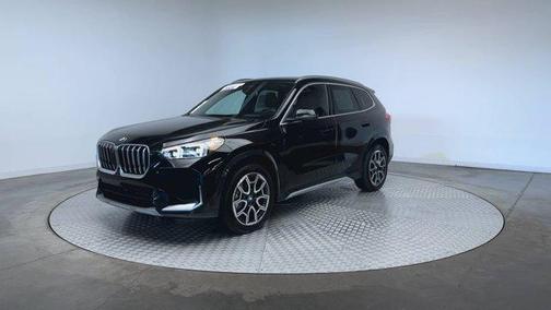 Black Sapphire Metallic 2025 BMW X1 xDrive28i