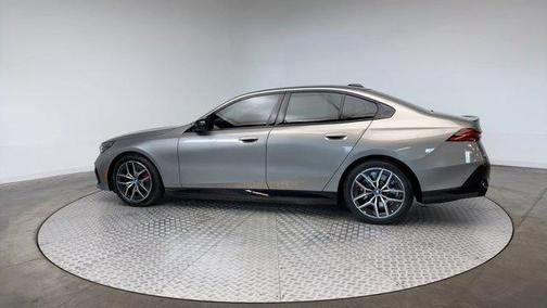 2024 BMW i5 M60
