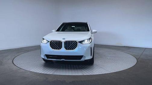 Mineral White Metallic 2026 BMW X3 30 xDrive
