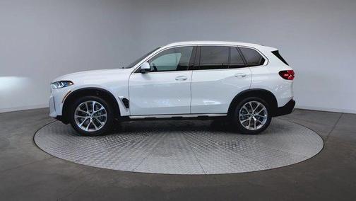Alpine White 2026 BMW X5 xDrive40i