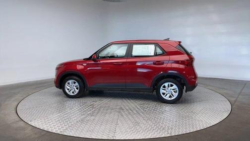 2022 Hyundai VENUE SE