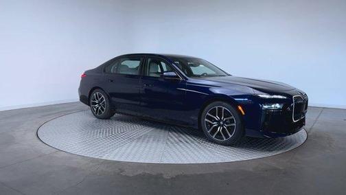 Tanzanite Blue II Metallic 2026 BMW 740 i xDrive