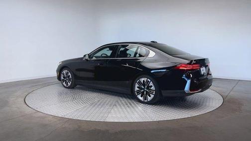 2026 BMW i5 xDrive40