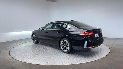 2026 BMW i5 xDrive40