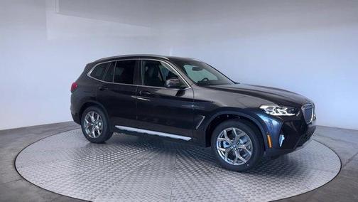 Dark Graphite Metallic 2024 BMW X3 xDrive30i