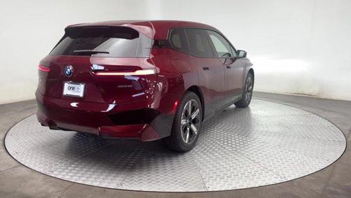 Aventurin Red Metallic 2024 BMW iX xDrive50