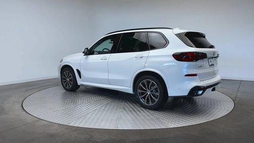Alpine White 2026 BMW X5 xDrive40i