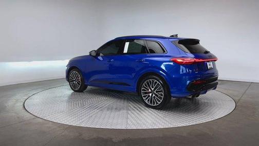 Ultra Blue Metallic 2025 Audi SQ5 3.0T quattro Premium
