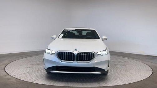 2025 BMW 530 i xDrive