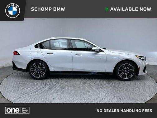 2025 BMW 530 i xDrive