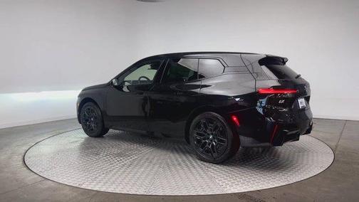 2026 BMW iX xDrive60