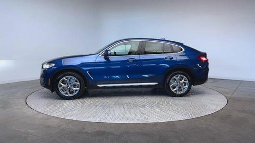 2023 BMW X4 xDrive30i